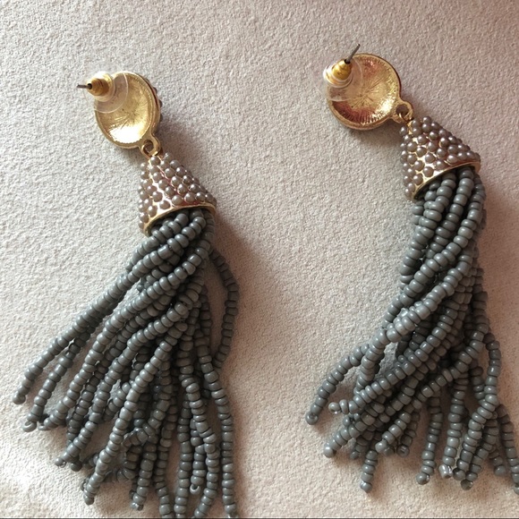 Artisan designed beaded dangle earrings - Picture 2 of 2